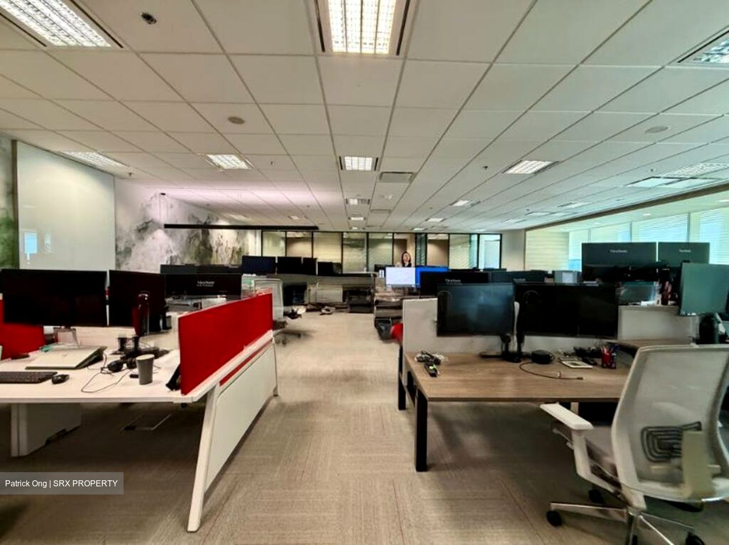 Ocean Financial Centre (D1), Office #630117071